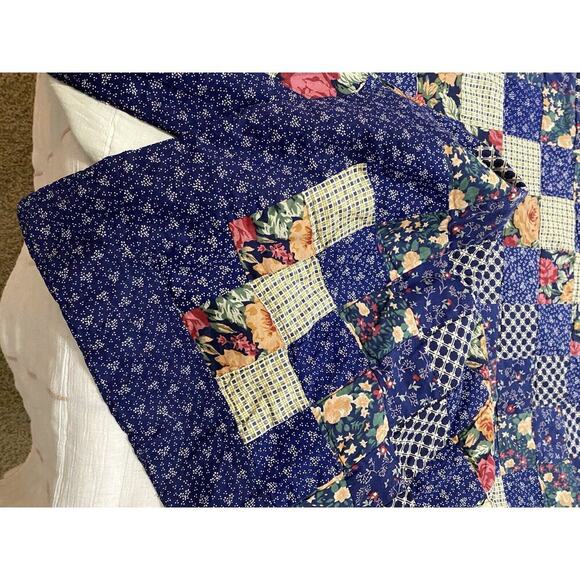 STUNNING Quilt 98"x86" Navy Blue Floral Postage Stamp Diamond Handmade Vintage - Picture 12 of 15
